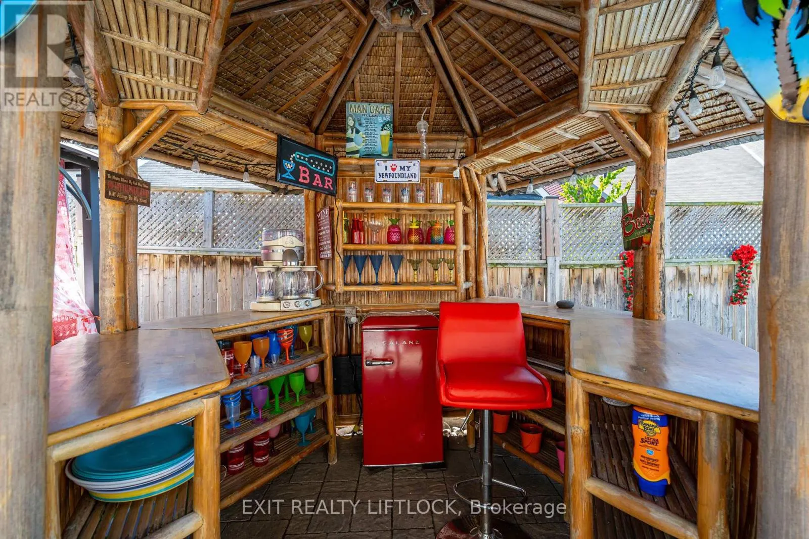 399 LAKESHORE ROAD