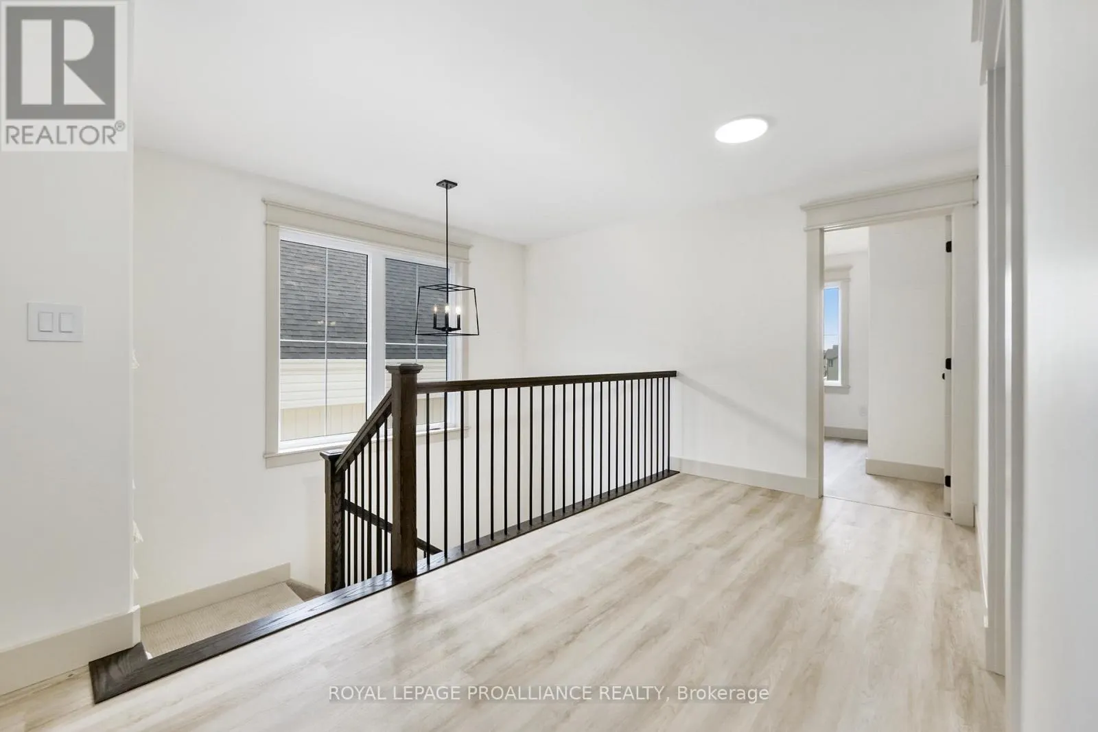 40 HOLLINGSWORTH STREET