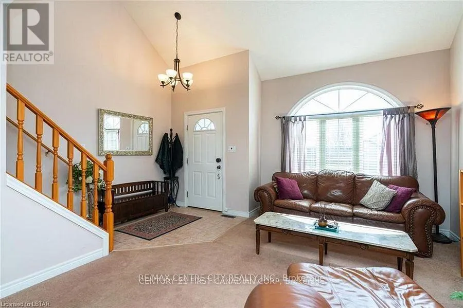 79 DONKER DRIVE
