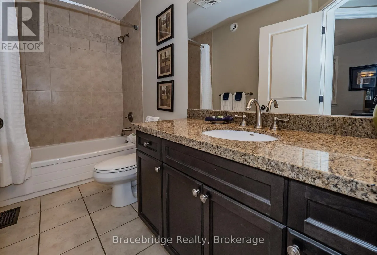 CARLING 2 W5 - 3876 MUSKOKA ROAD 118 ROAD W