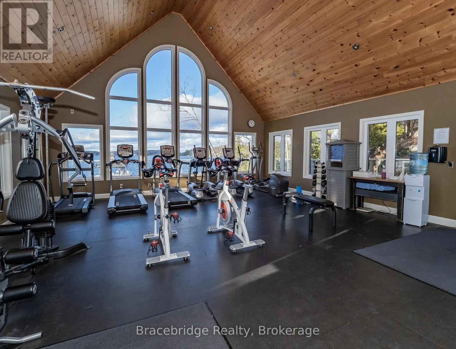 CARLING 2 W5 - 3876 MUSKOKA ROAD 118 ROAD W