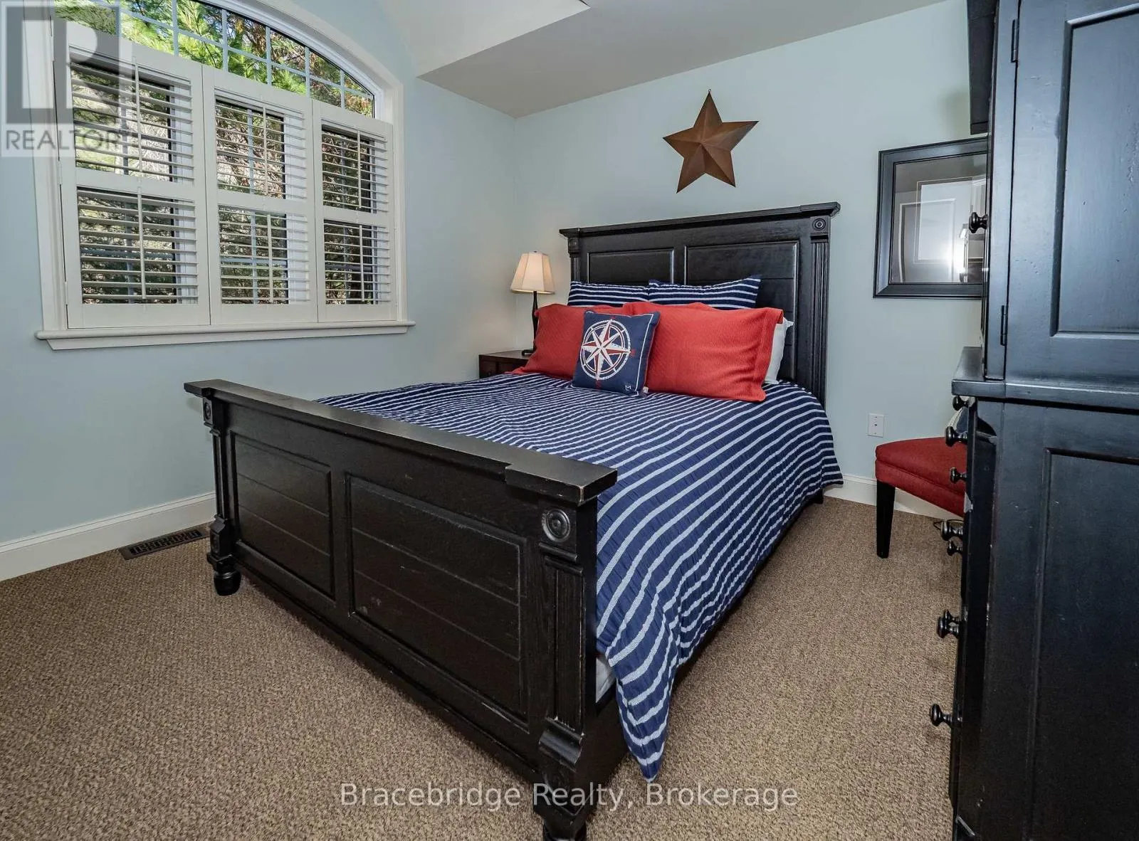 CARLING 2 W5 - 3876 MUSKOKA ROAD 118 ROAD W
