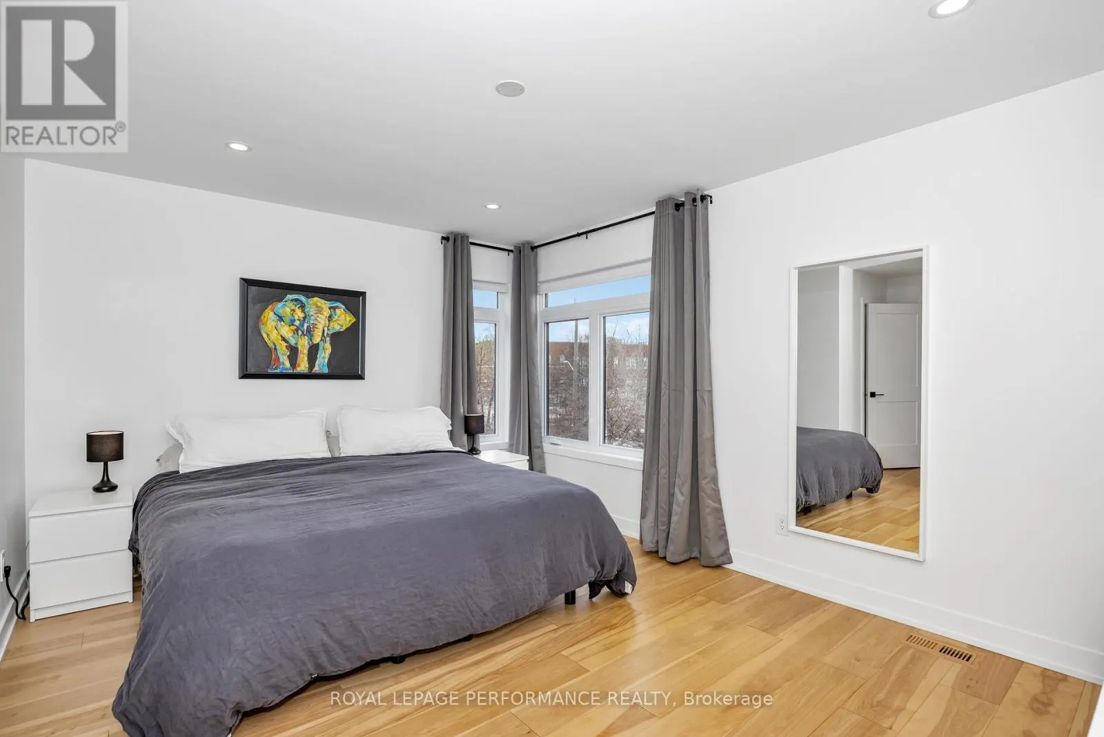 80 DAGMAR AVENUE
