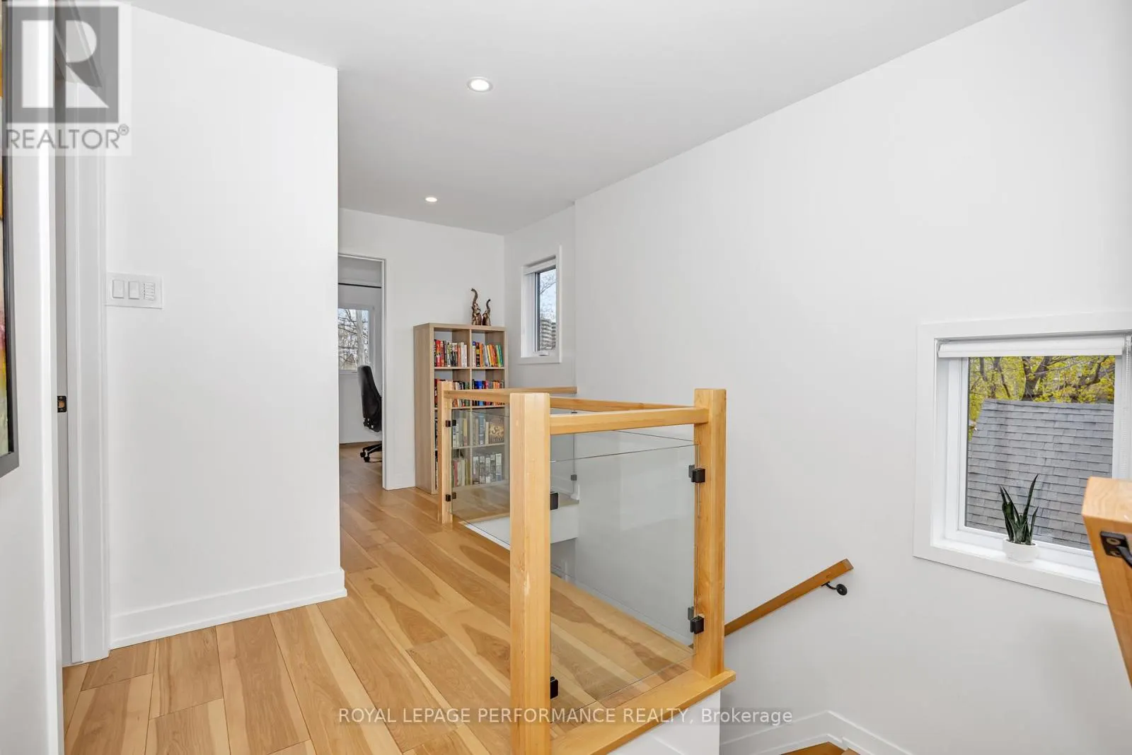 80 DAGMAR AVENUE