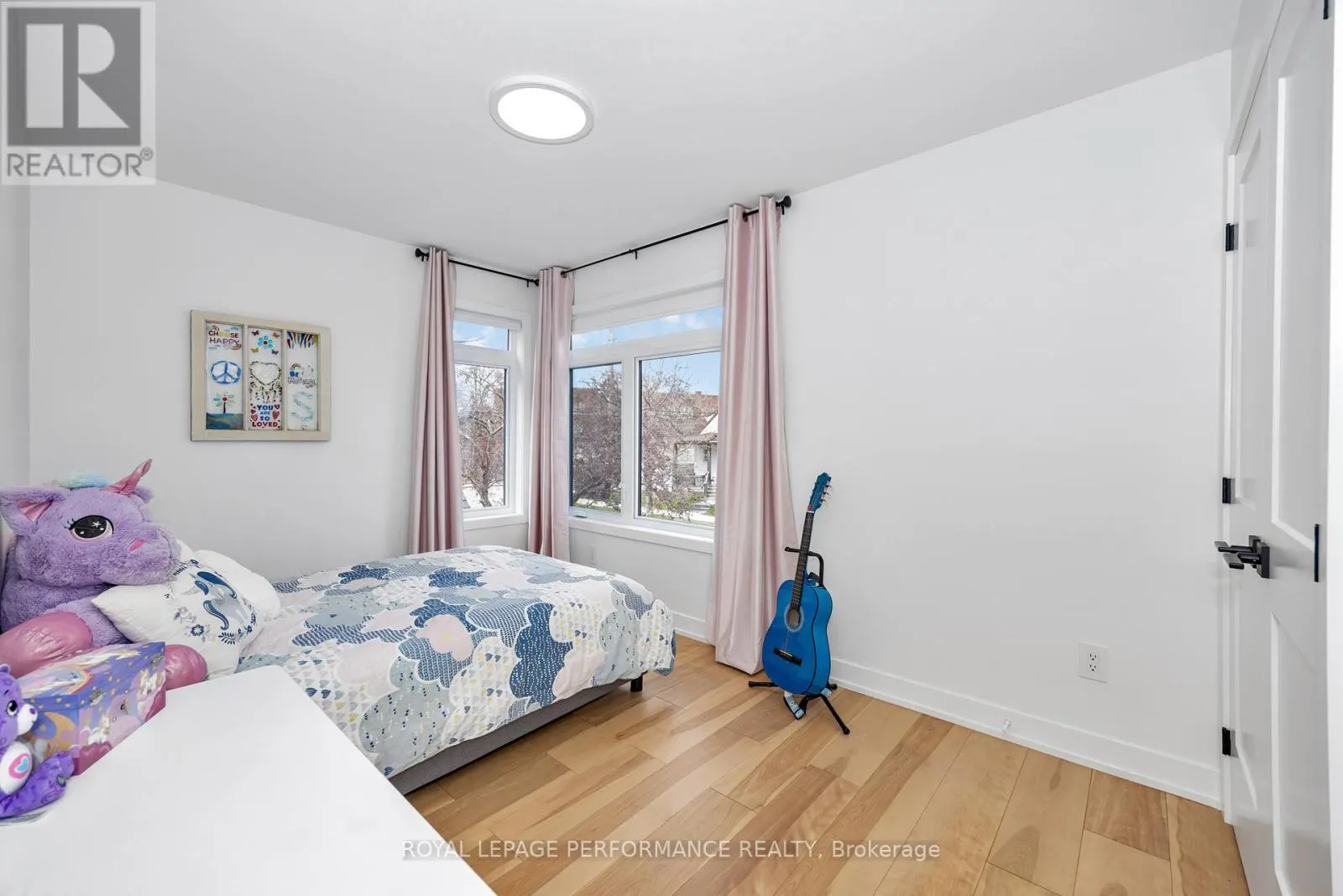 80 DAGMAR AVENUE