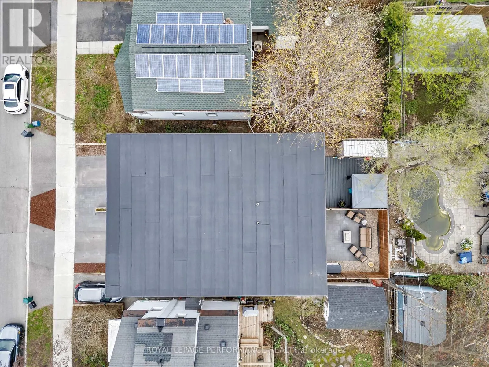 80 DAGMAR AVENUE