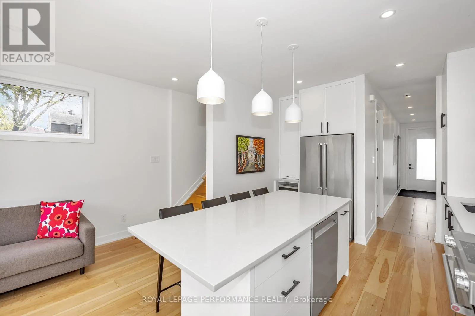 80 DAGMAR AVENUE