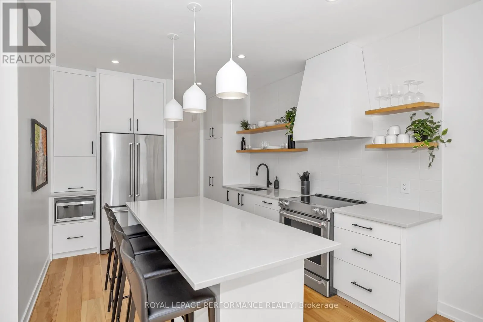 80 DAGMAR AVENUE