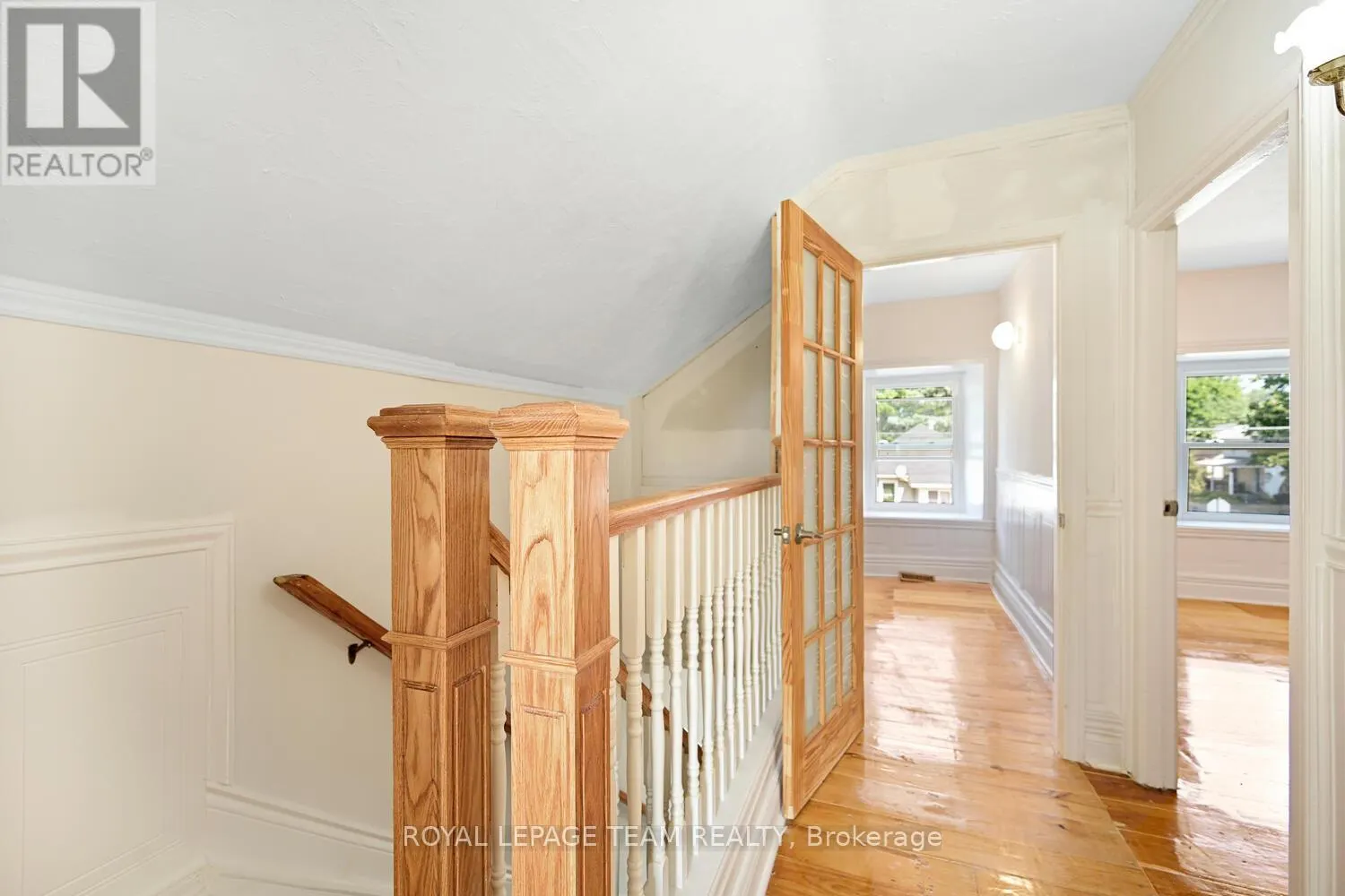 297 PARK STREET E