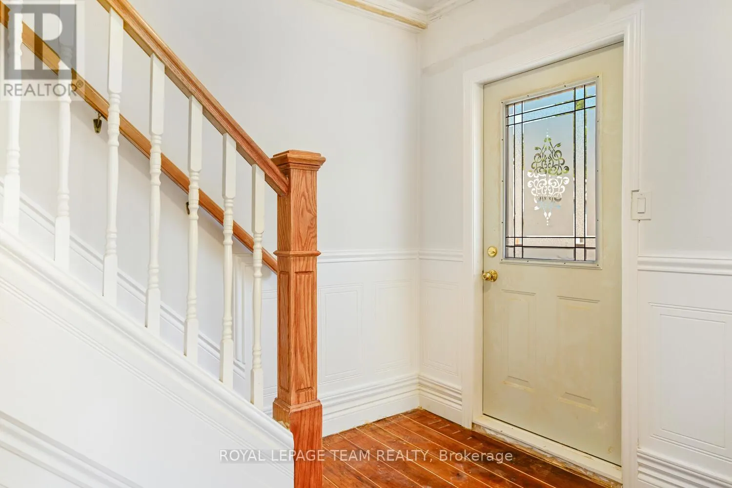297 PARK STREET E