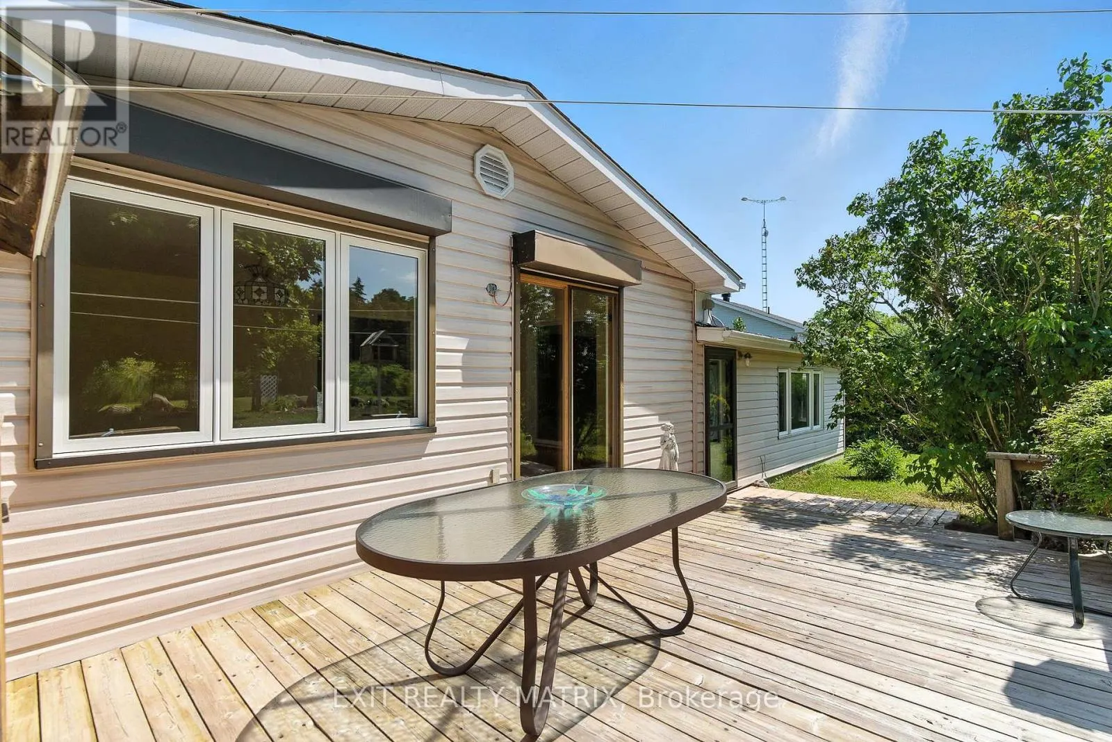 26 FARMERS AVENUE