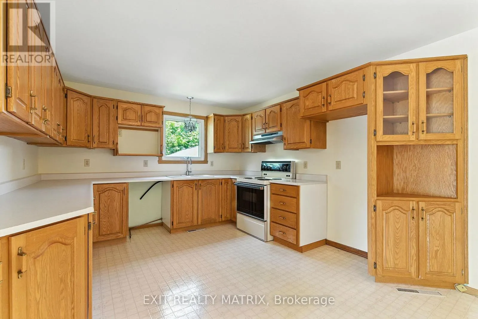 26 FARMERS AVENUE