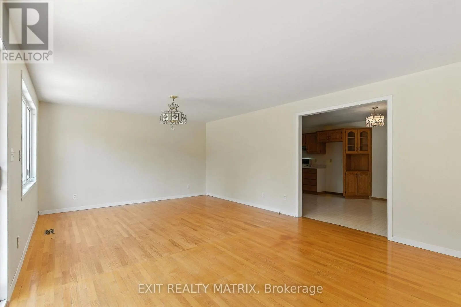 26 FARMERS AVENUE