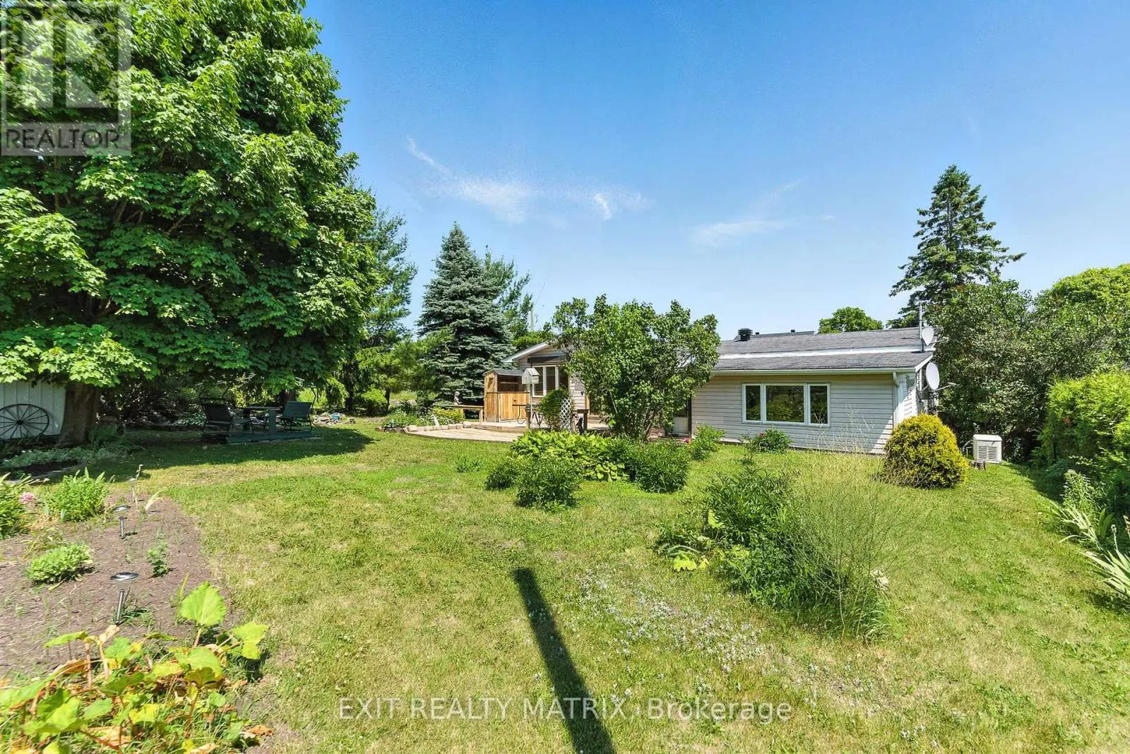 26 FARMERS AVENUE