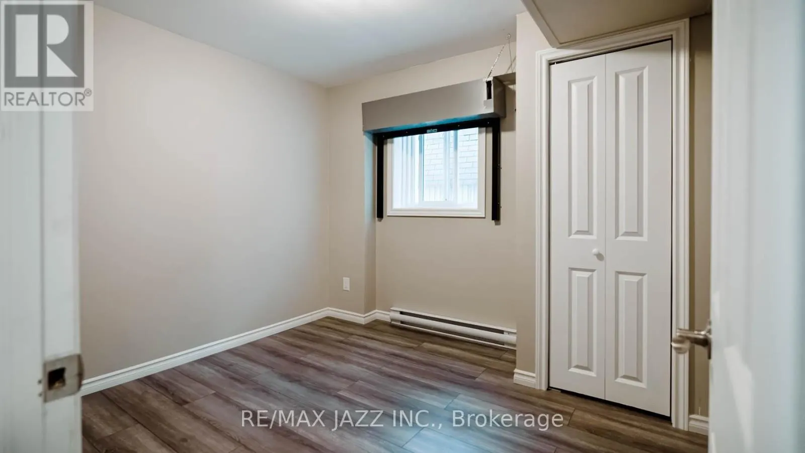 144 KING STREET W