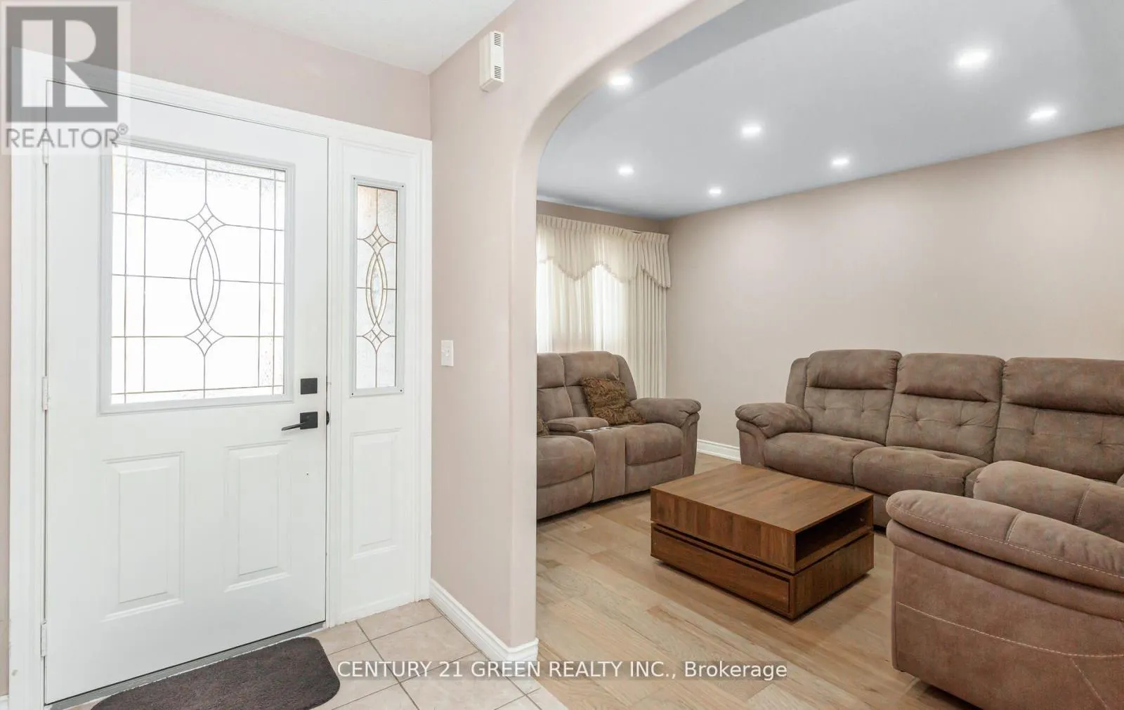 104 LILYWOOD DRIVE