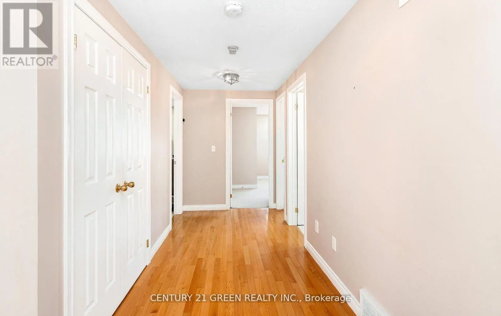 104 LILYWOOD DRIVE