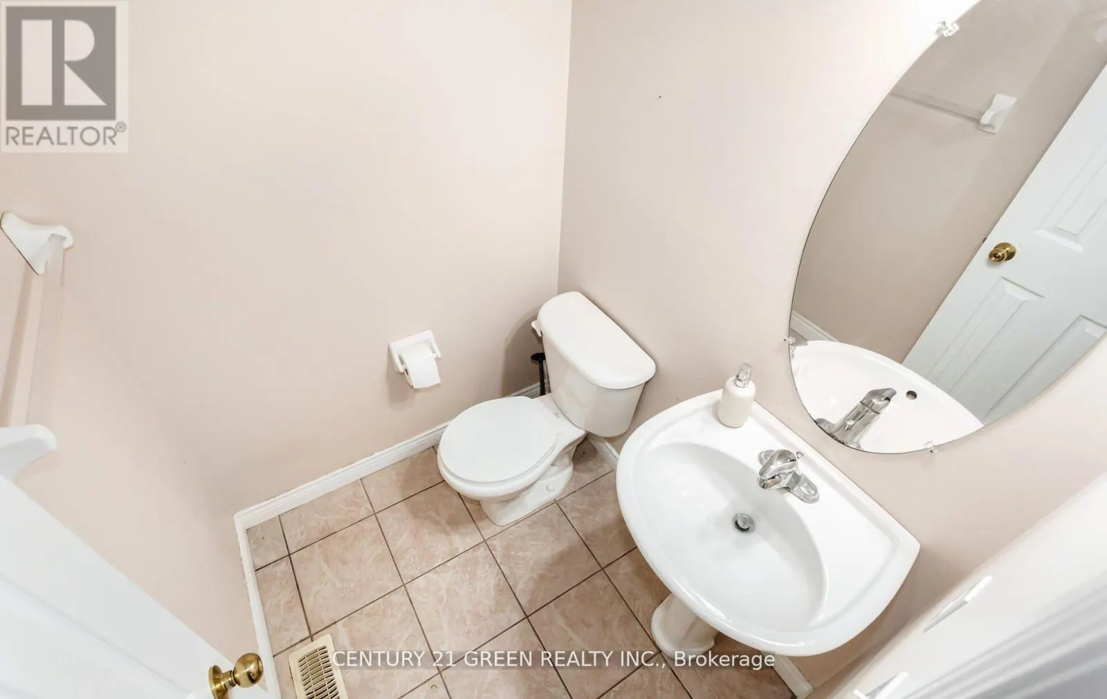 104 LILYWOOD DRIVE