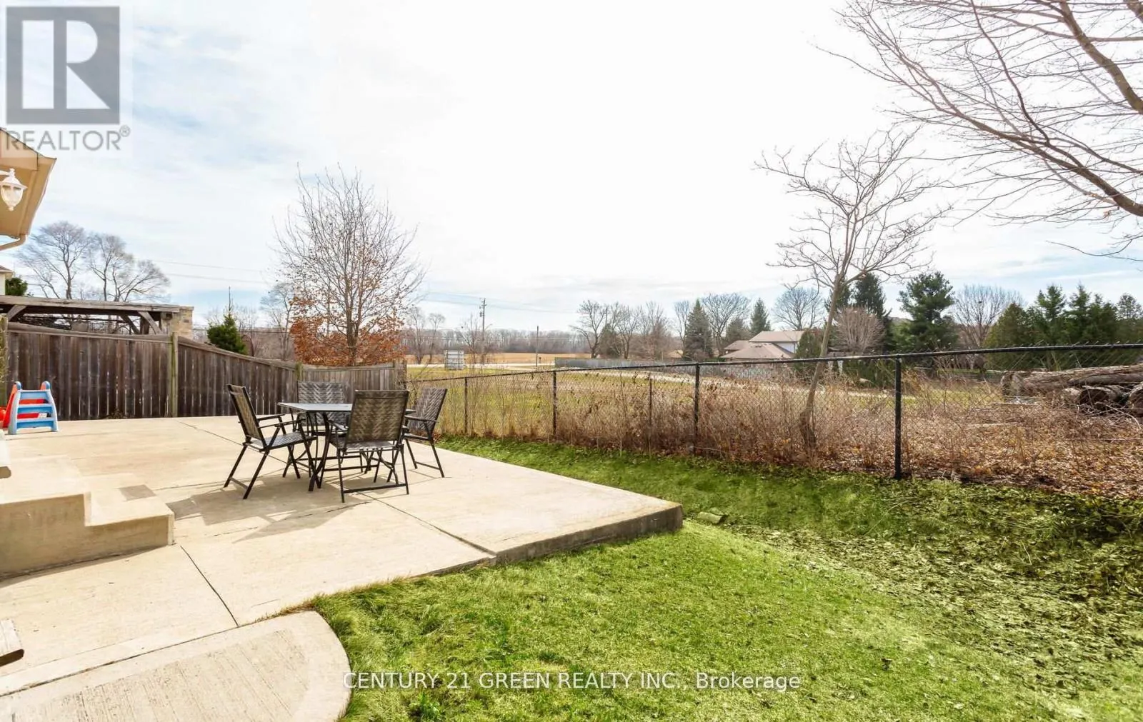 104 LILYWOOD DRIVE
