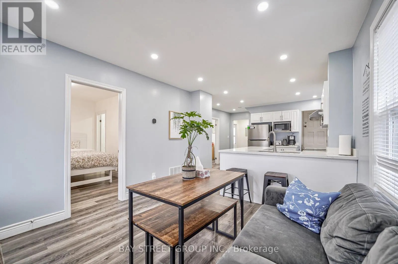 5241 KITCHENER STREET