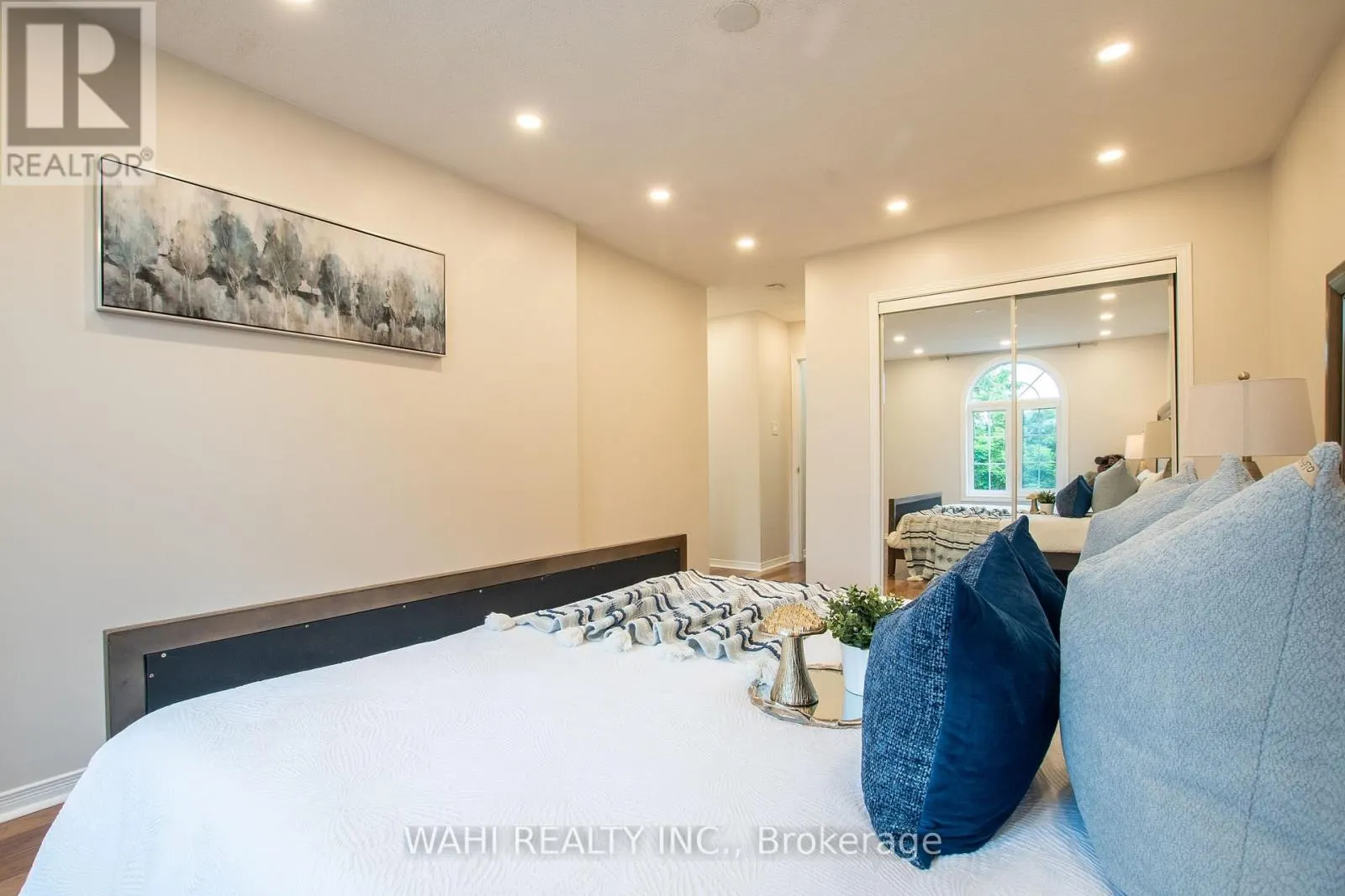 45 HARNESWORTH CRESCENT
