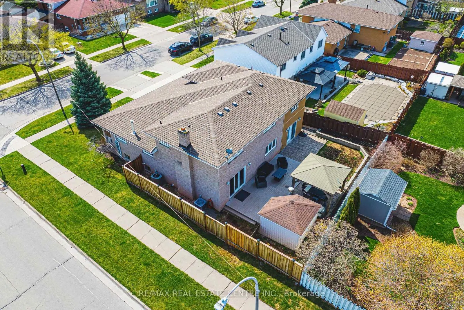 95 ELLINGTON AVENUE