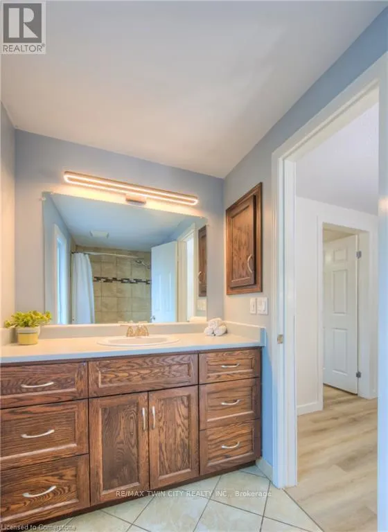 243 HIGHVIEW DRIVE