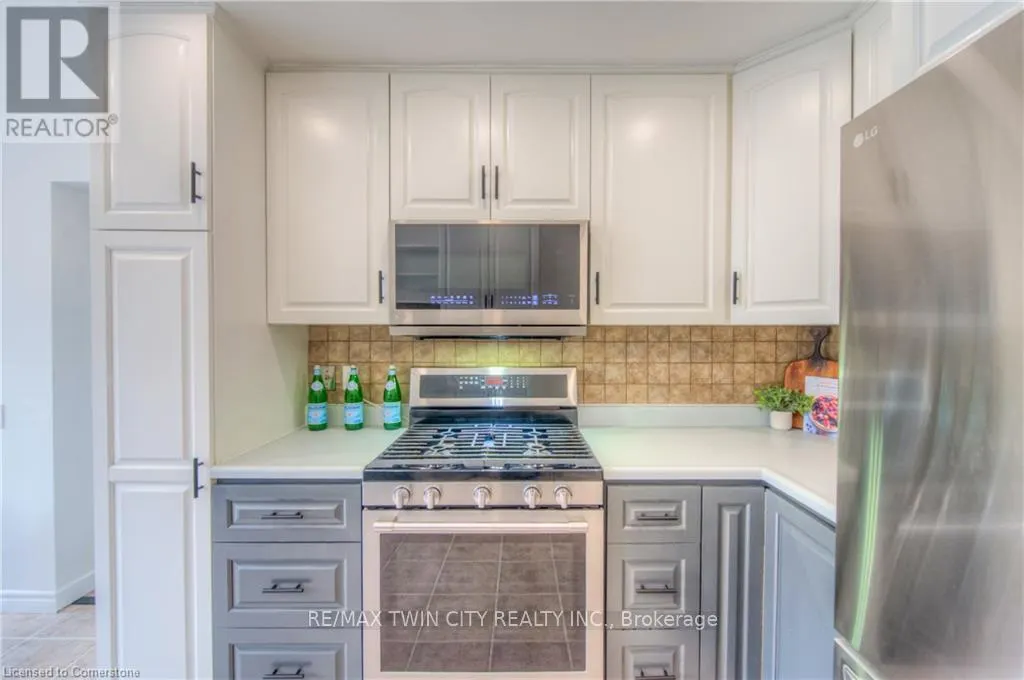 243 HIGHVIEW DRIVE