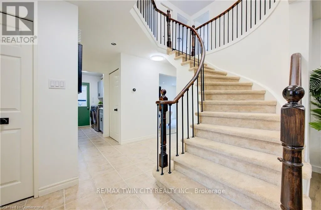 243 HIGHVIEW DRIVE