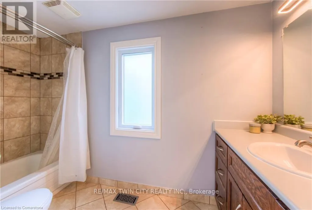 243 HIGHVIEW DRIVE