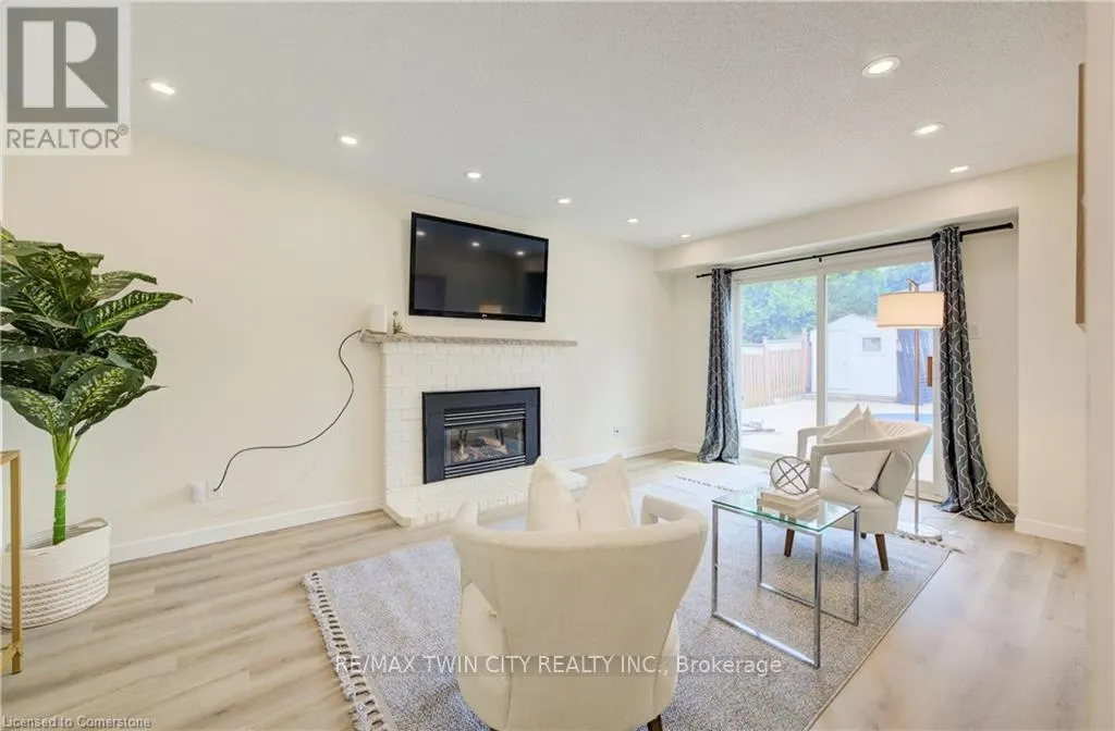243 HIGHVIEW DRIVE