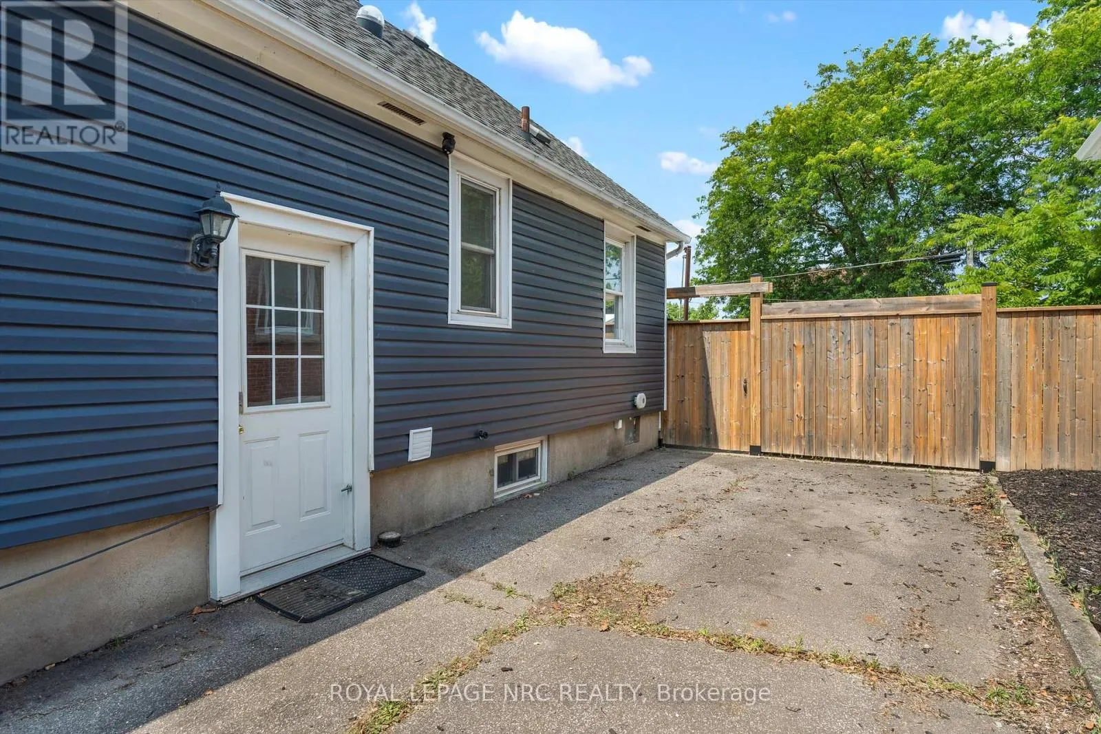 19 SEYMOUR AVENUE