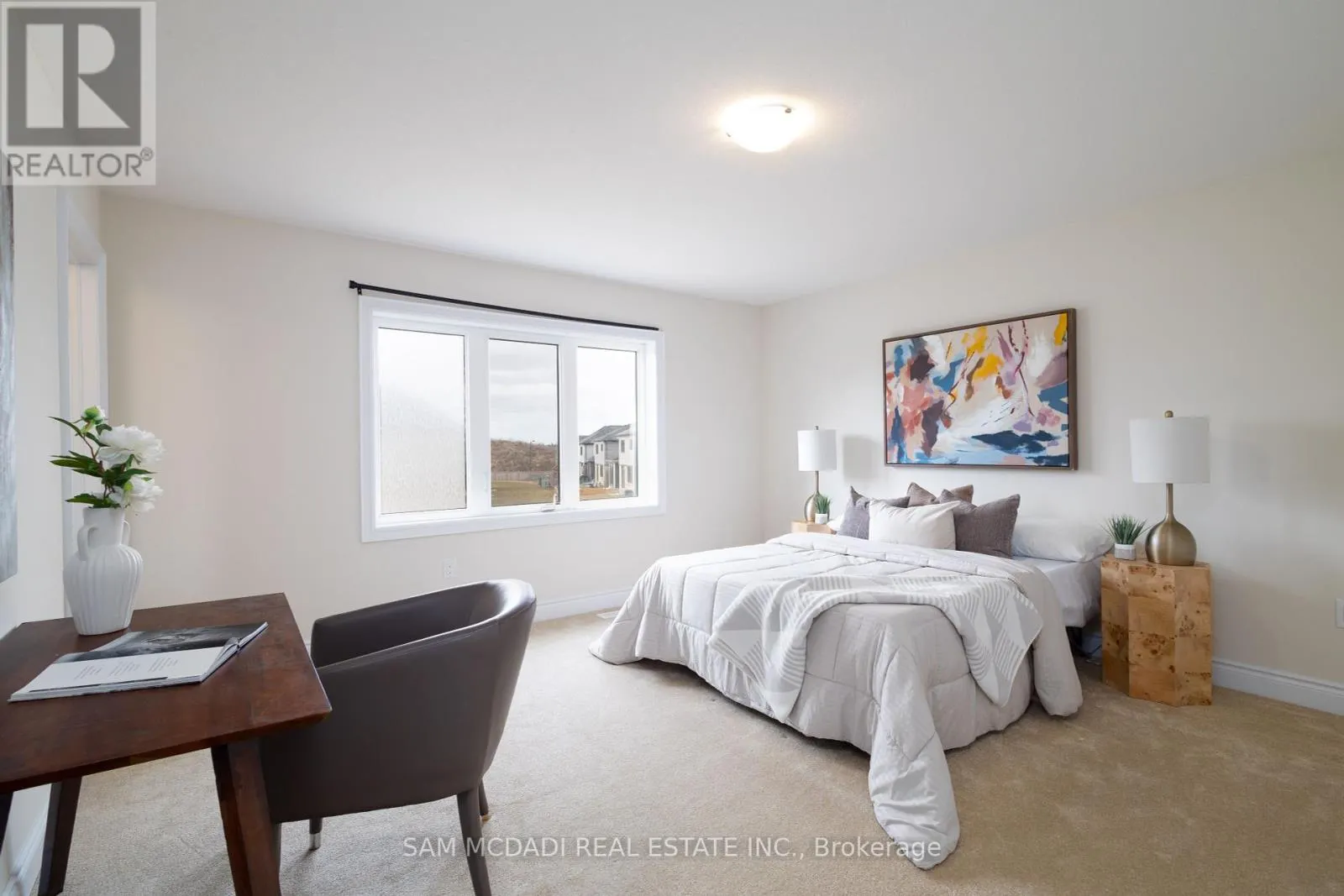 180 WHITHORN CRESCENT