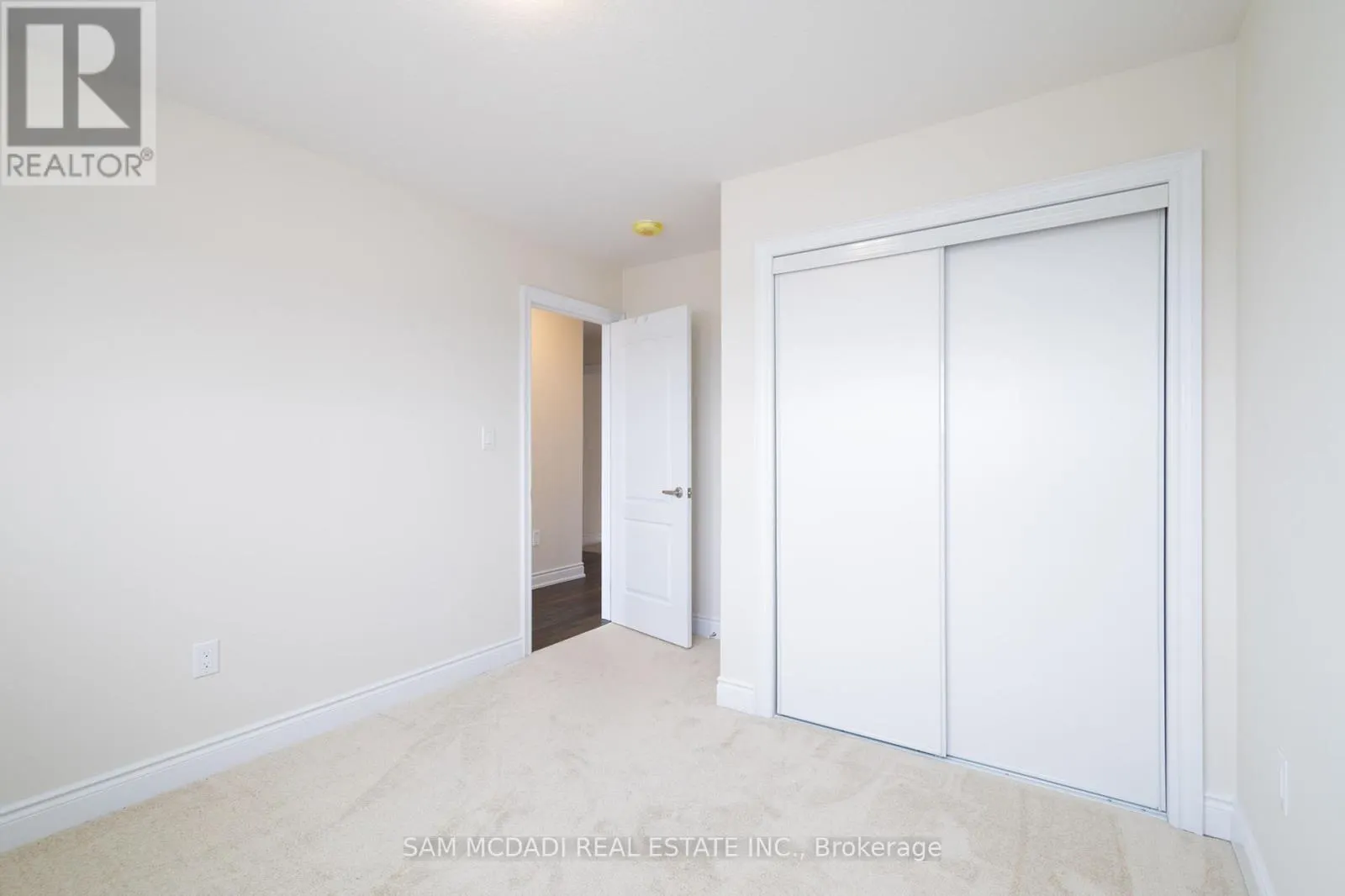 180 WHITHORN CRESCENT