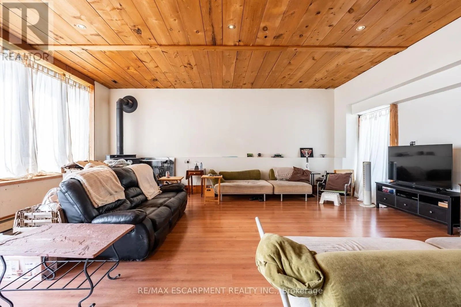 1090 BROCK ROAD