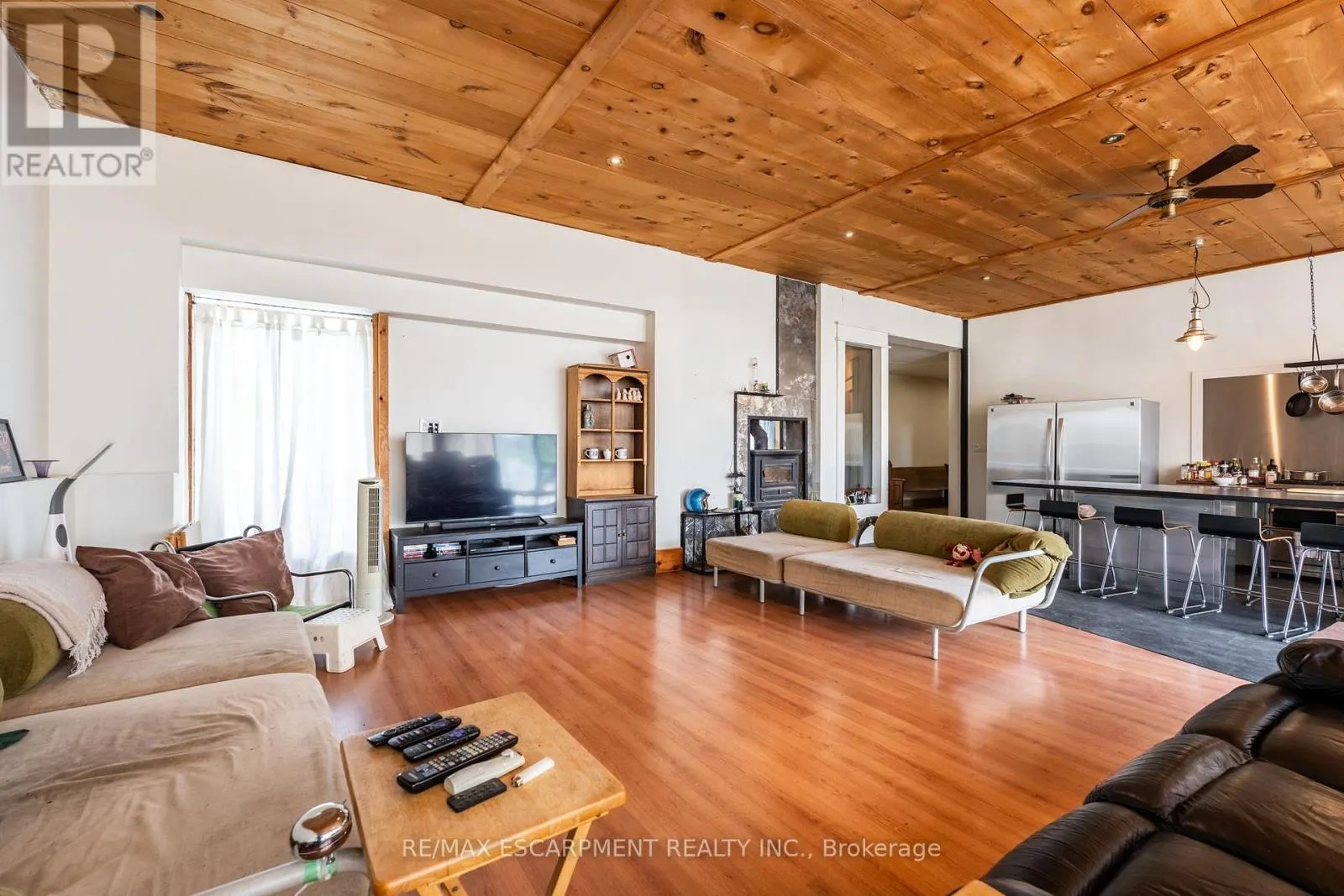 1090 BROCK ROAD