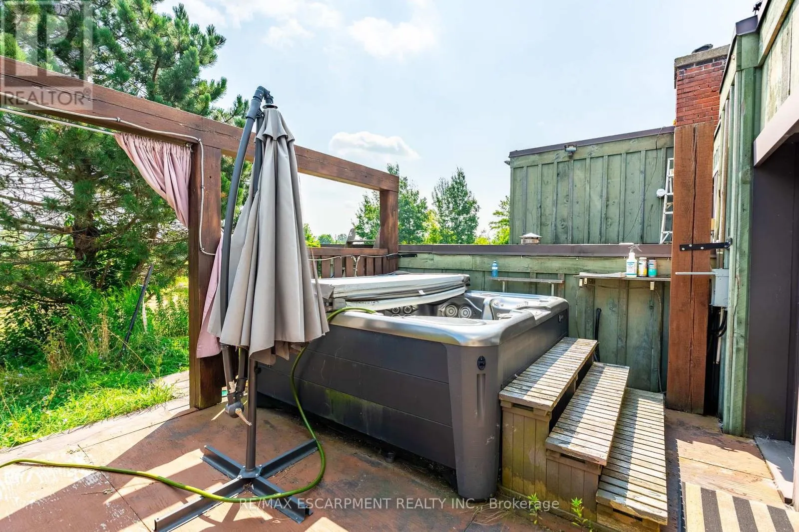 1090 BROCK ROAD