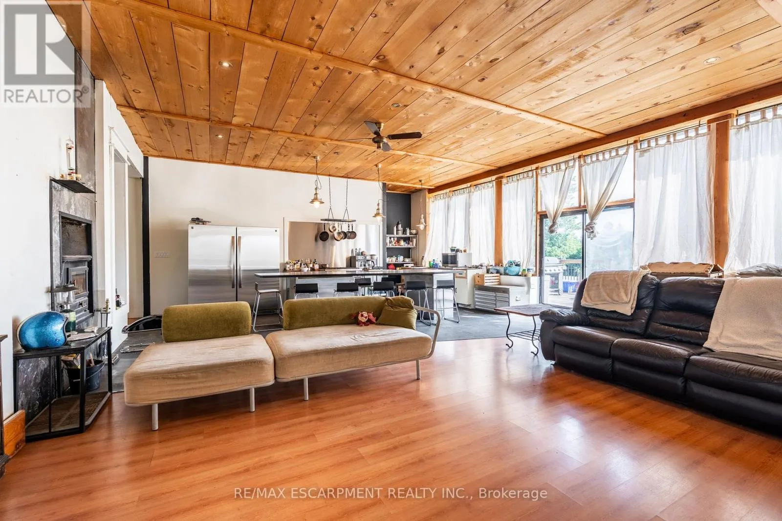 1090 BROCK ROAD