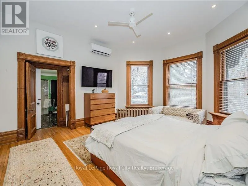 80 LONDON ROAD W