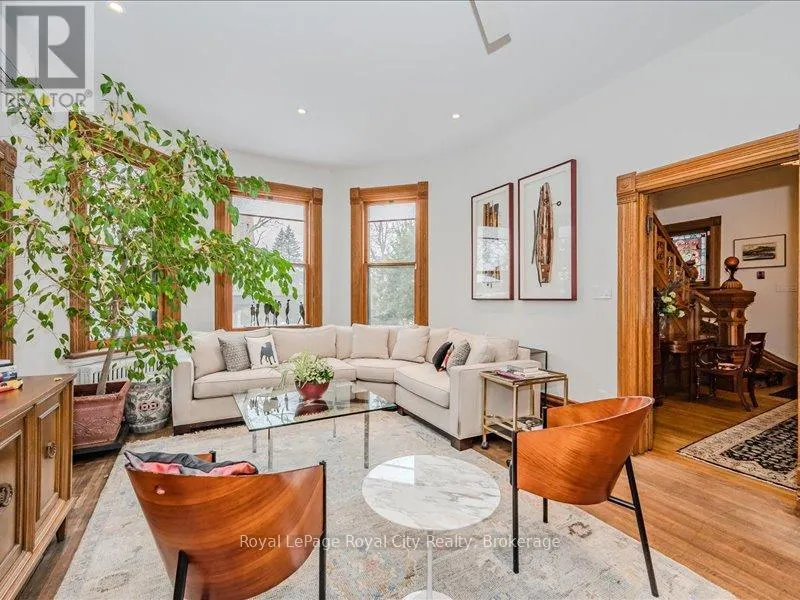 80 LONDON ROAD W