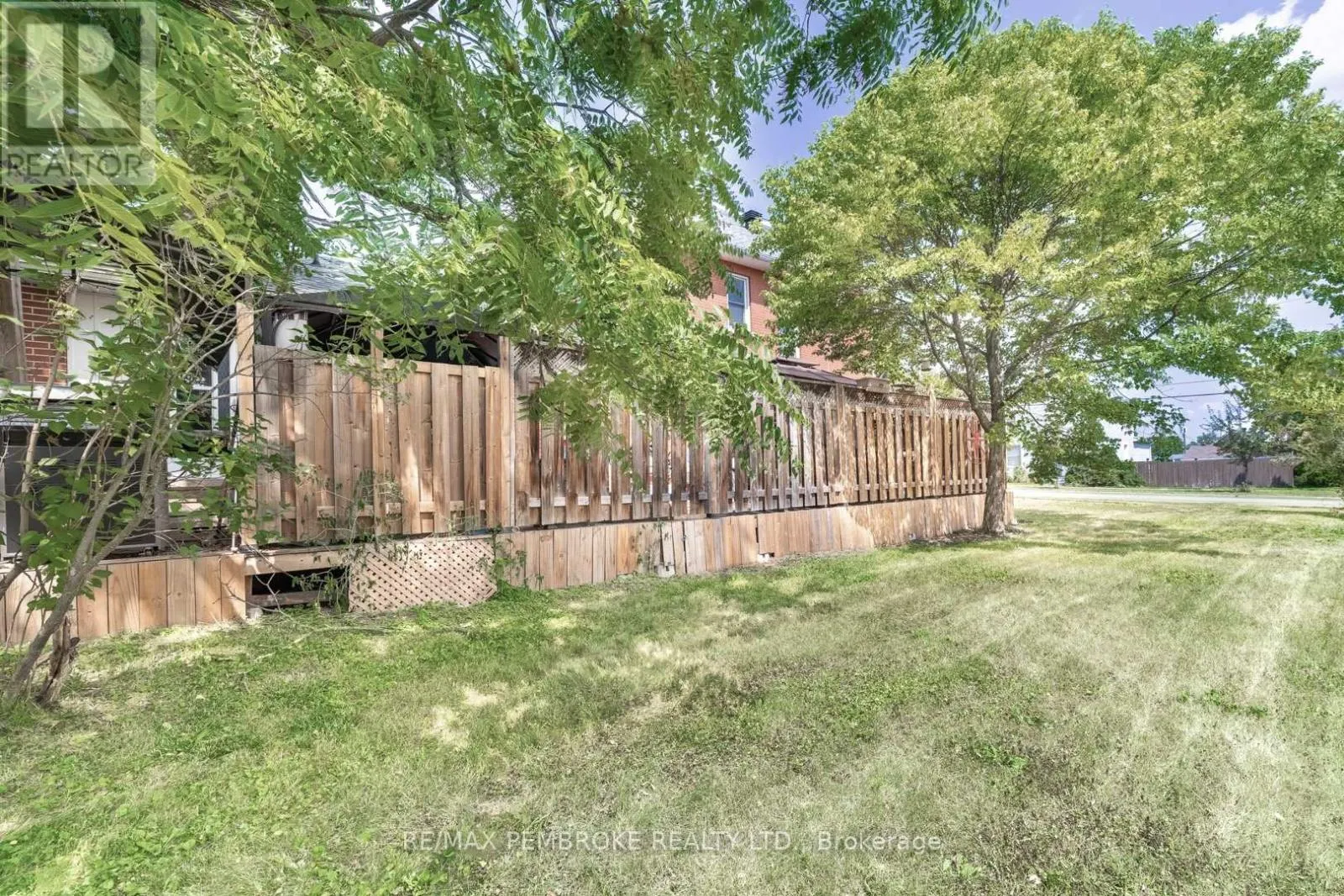 402 CHRISTIE STREET