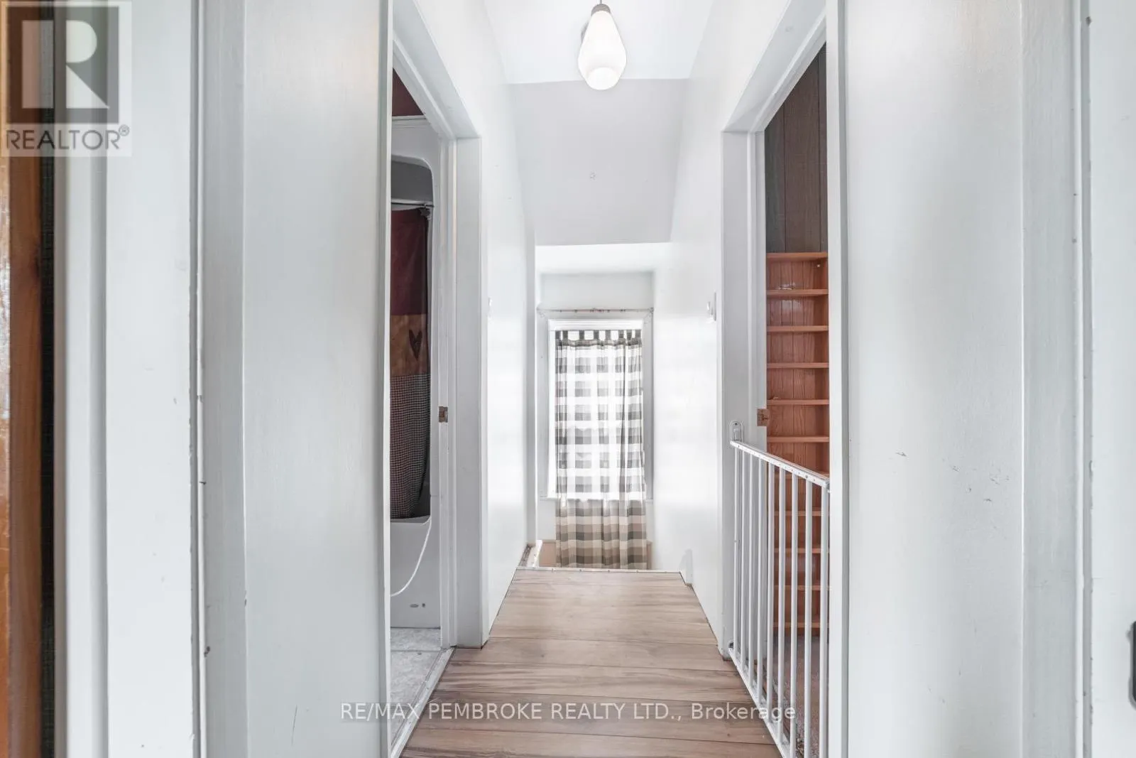 402 CHRISTIE STREET