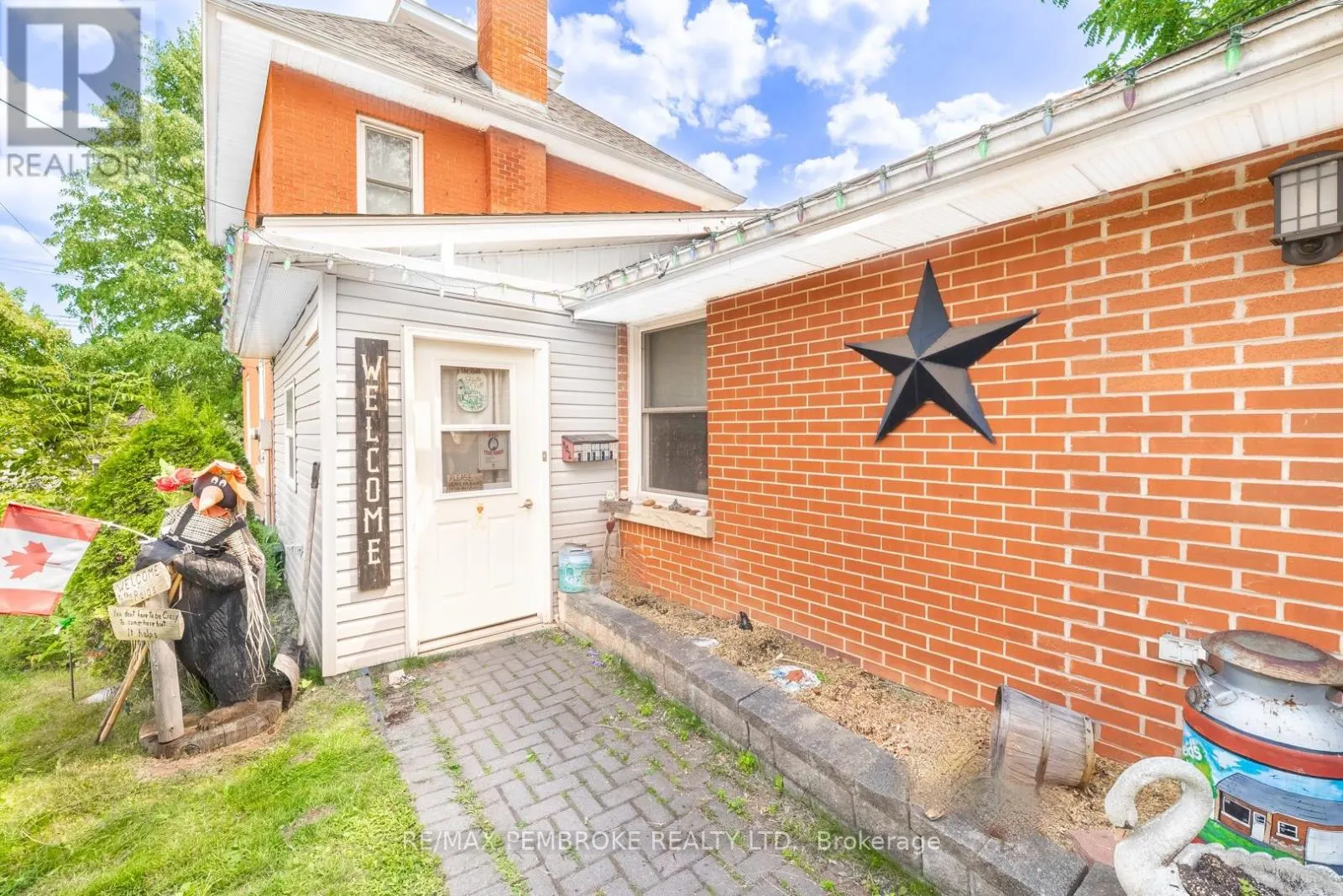 402 CHRISTIE STREET