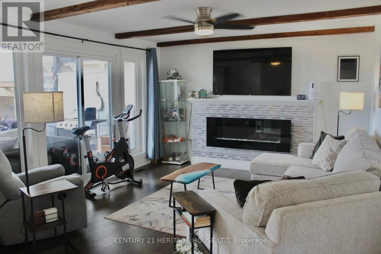 6958 SUNSET ROAD