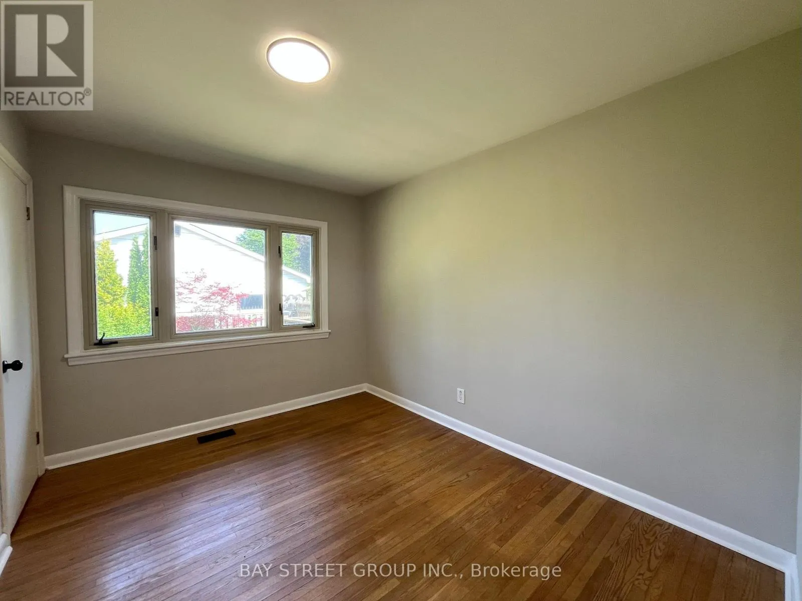 UPPER UNIT - 80 HOSTEIN DRIVE