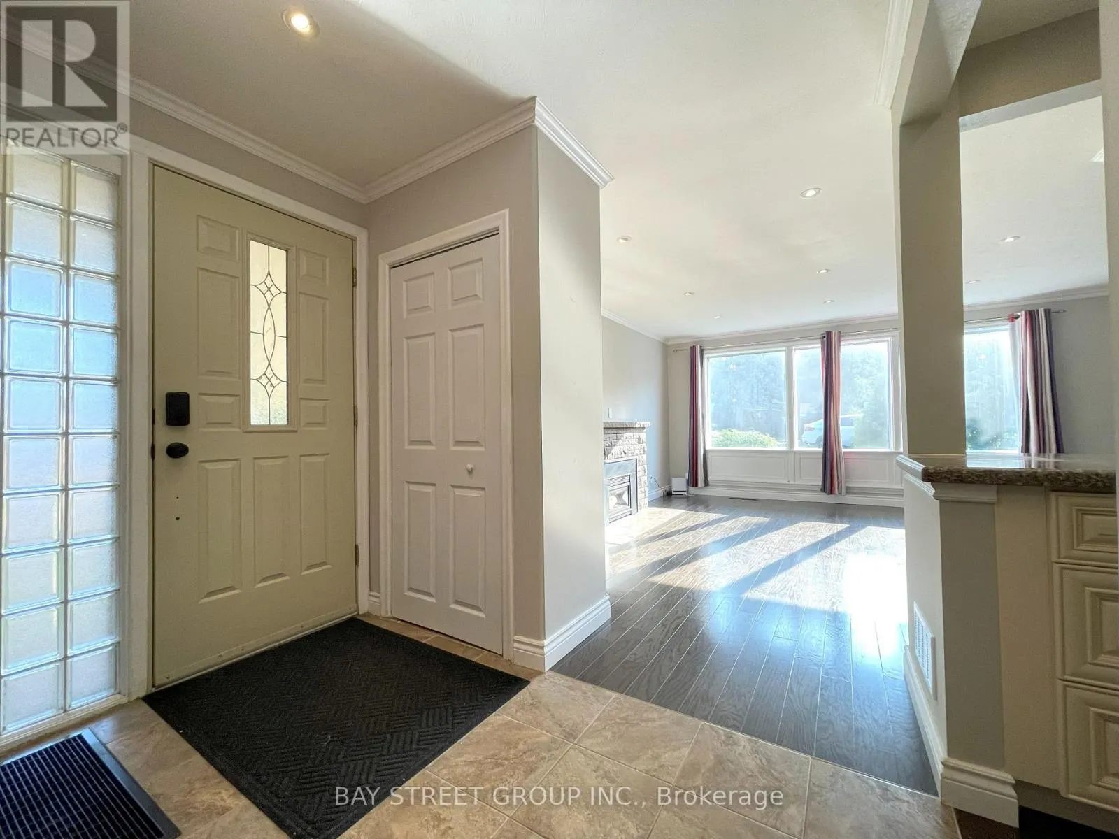 UPPER UNIT - 80 HOSTEIN DRIVE