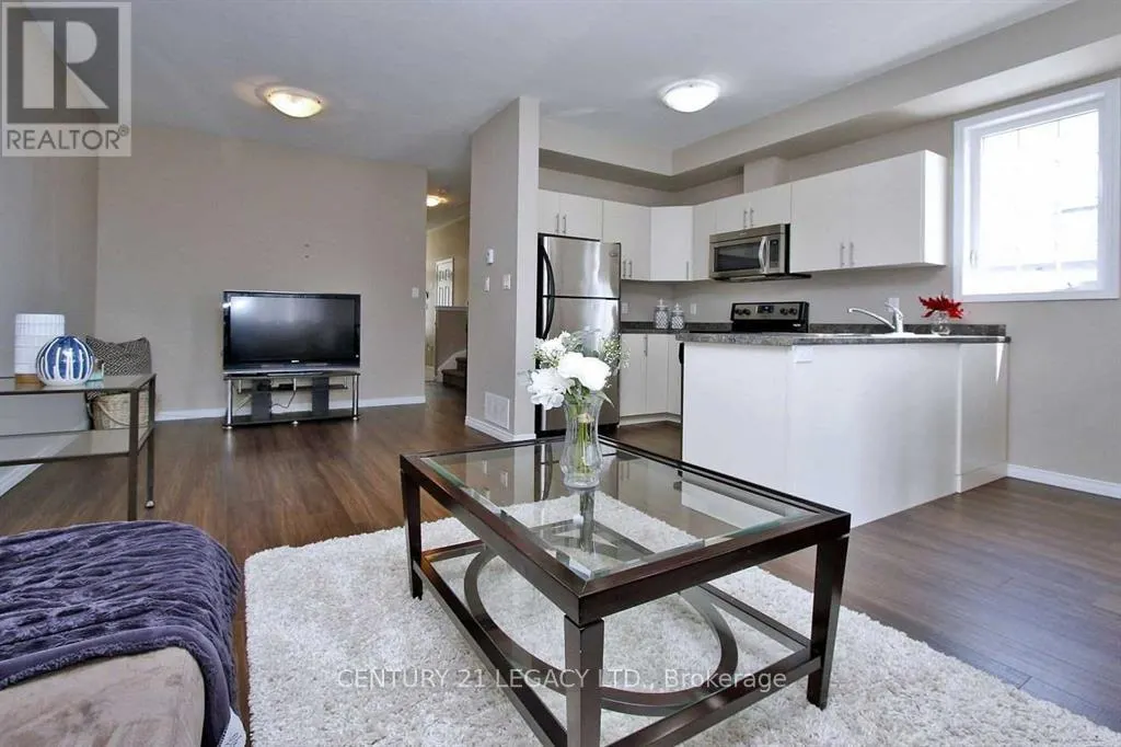 88 - 21 DIANA AVENUE