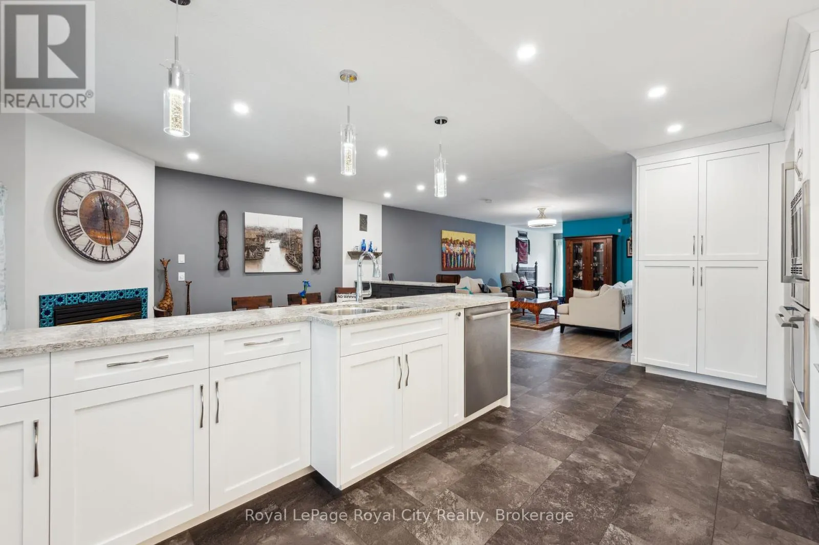21 MARILYN DRIVE