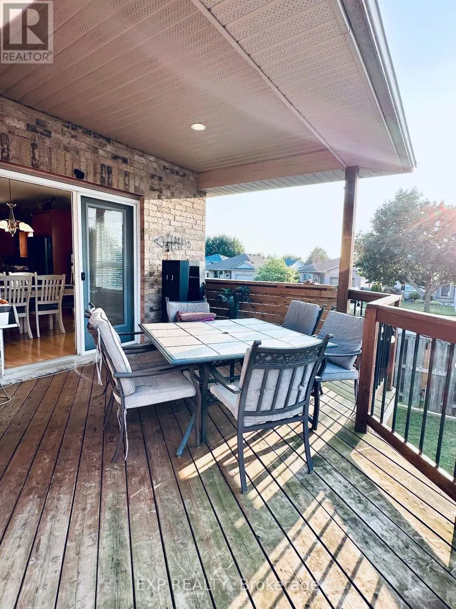 1 FALCONRIDGE COURT