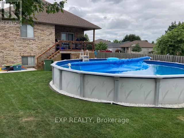 1 FALCONRIDGE COURT